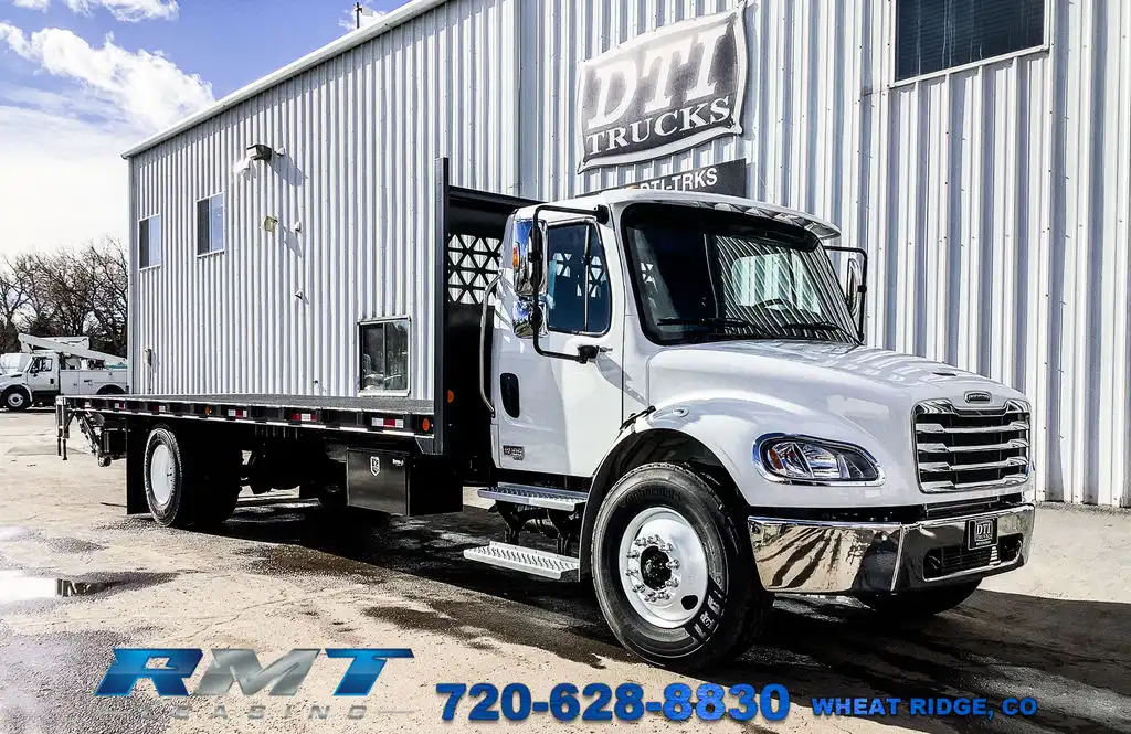 2024 Freightliner M2-106+ Flatbed - image 1 of 6