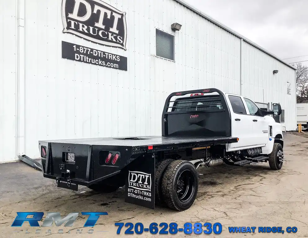 2023 Chevrolet C5500 Flatbed - image 3 of 6