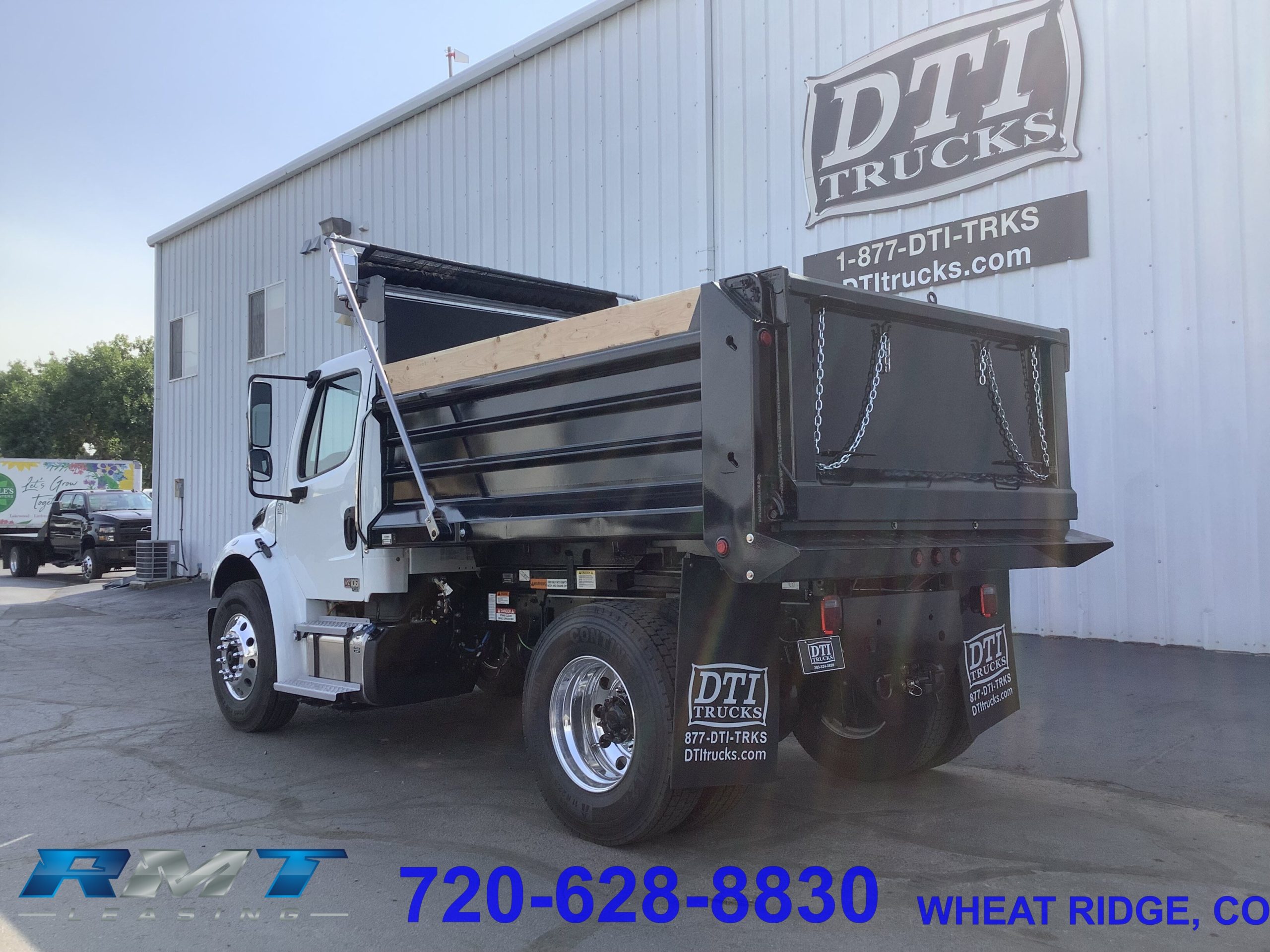 2025 Freightliner M2-106+ Dump Truck - image 2 of 6