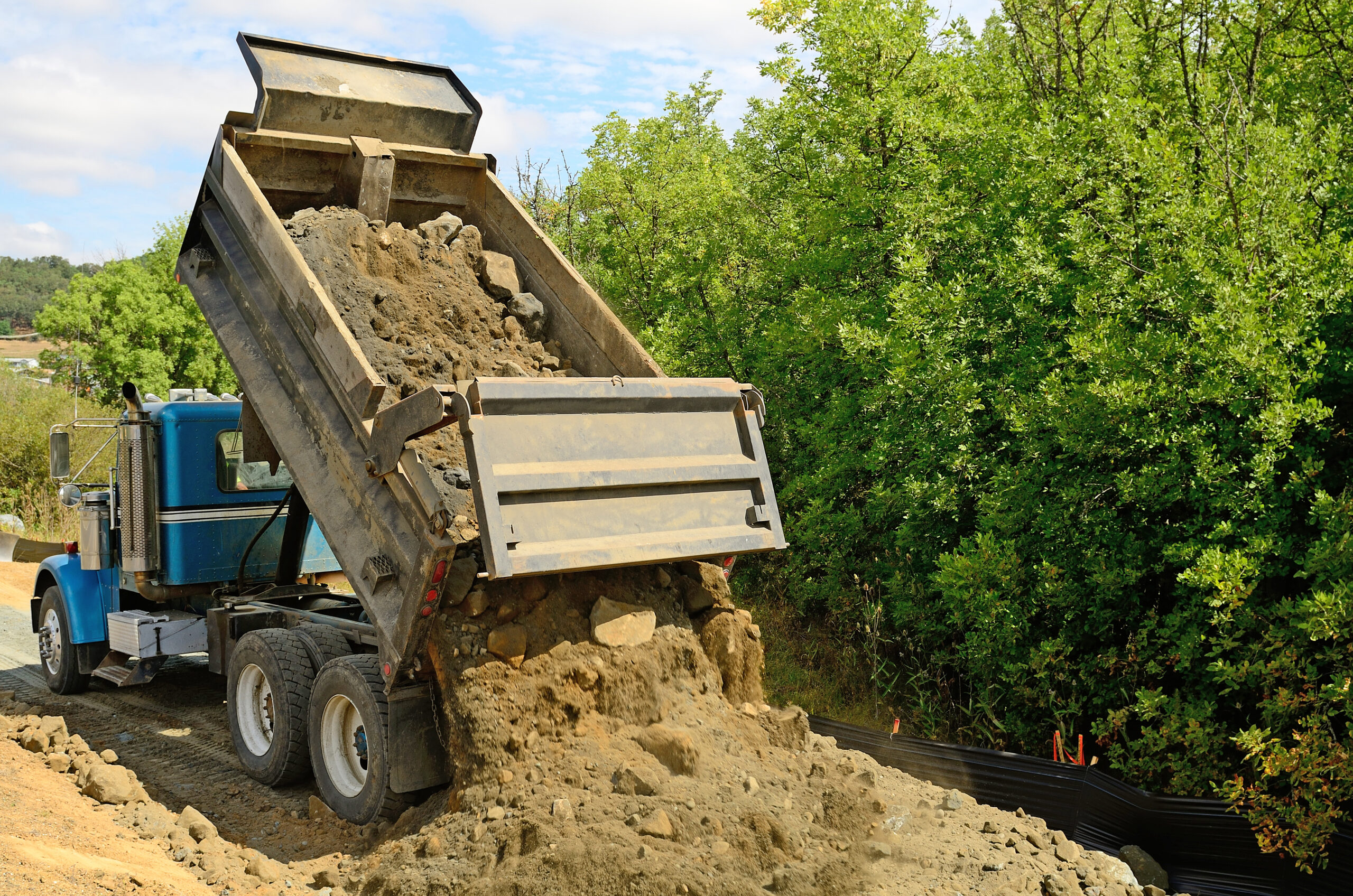 dump truck lease for a dirt business